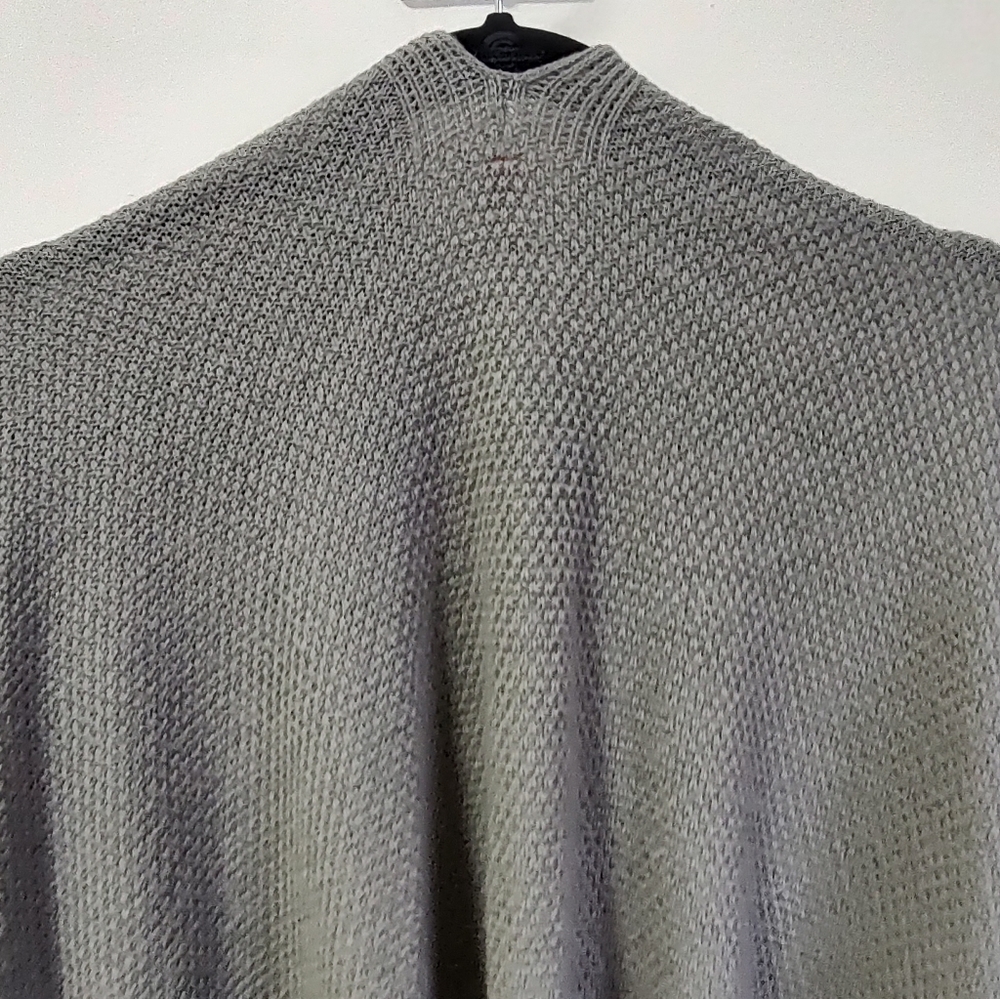 Verloop Shawl Wrap Shrug Knit Scarf Cover Up Grey Pink Blue Poncho Cardigan OS - Picture 12 of 15